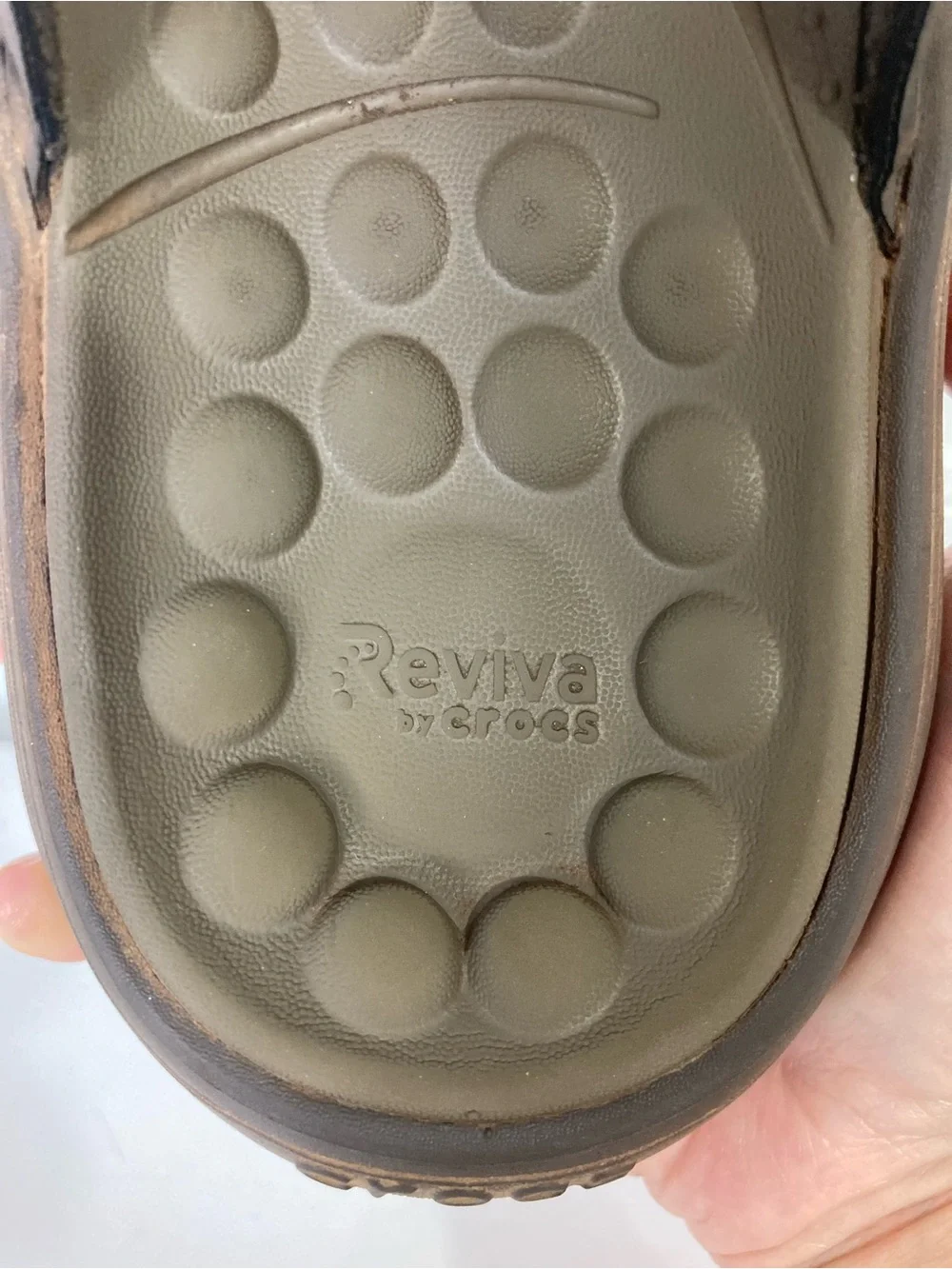 CROCS Sandals Men 11 Brown Flip-Flops Reviva Thong Song